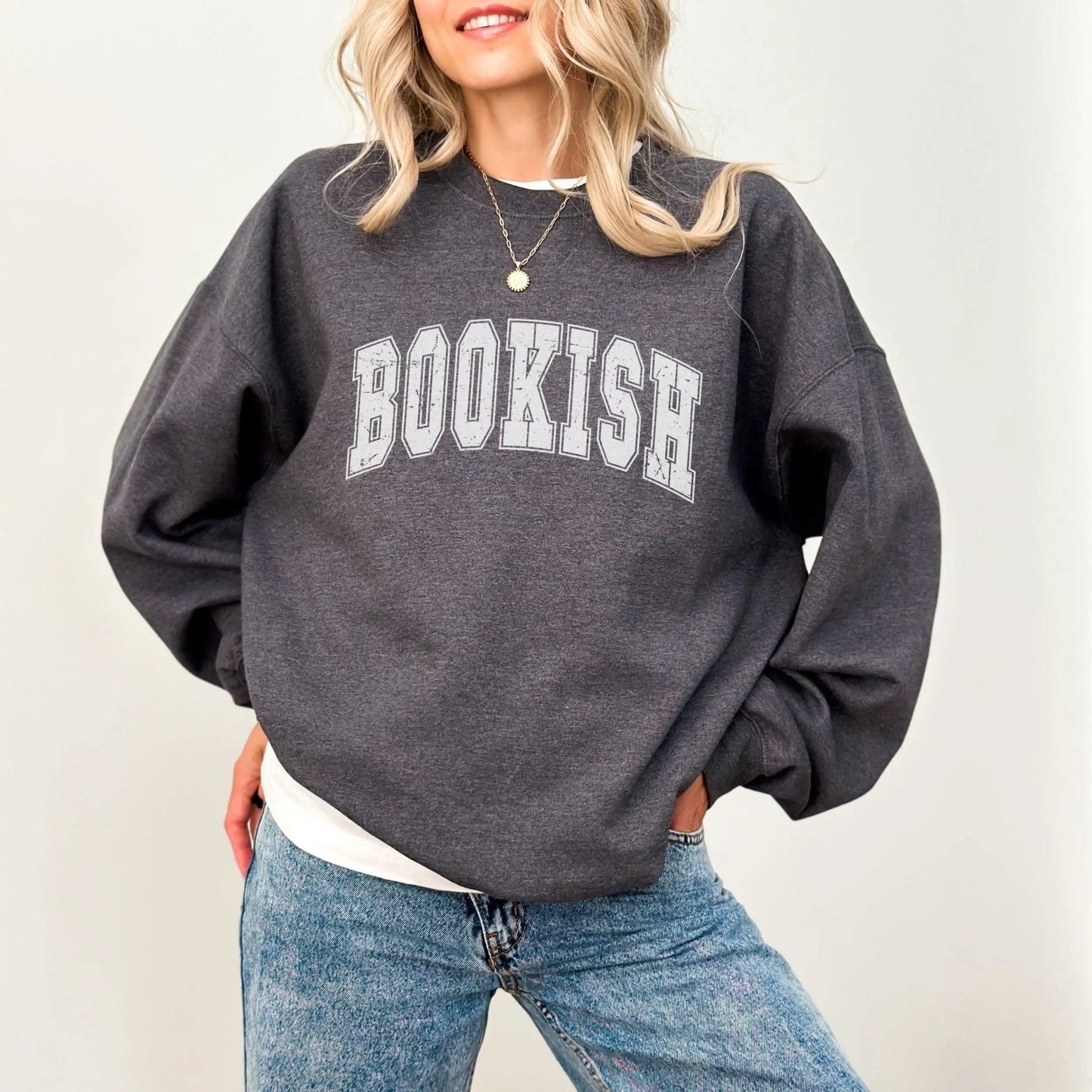 Bookish sweatshirt, literary design, book lover gift, 10 colors, cozy and stylish.