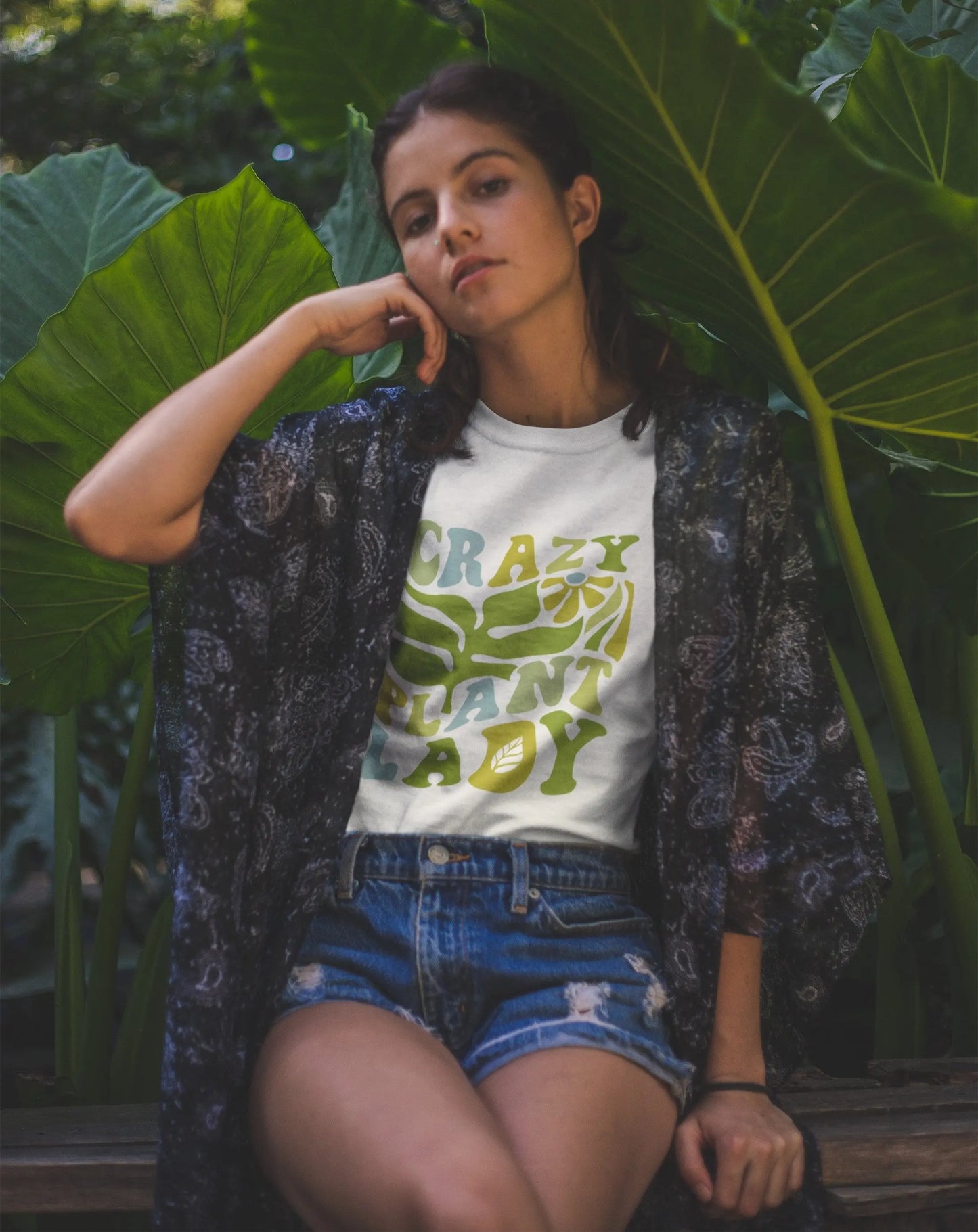 "Crazy Plant Lady" shirt, 100% cotton, retro plant design, 4 colors, perfect for plant lovers.