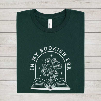 Minimalist “In My Bookish Era” t-shirt in modern serif font, perfect for cozy readers and everyday book lovers.