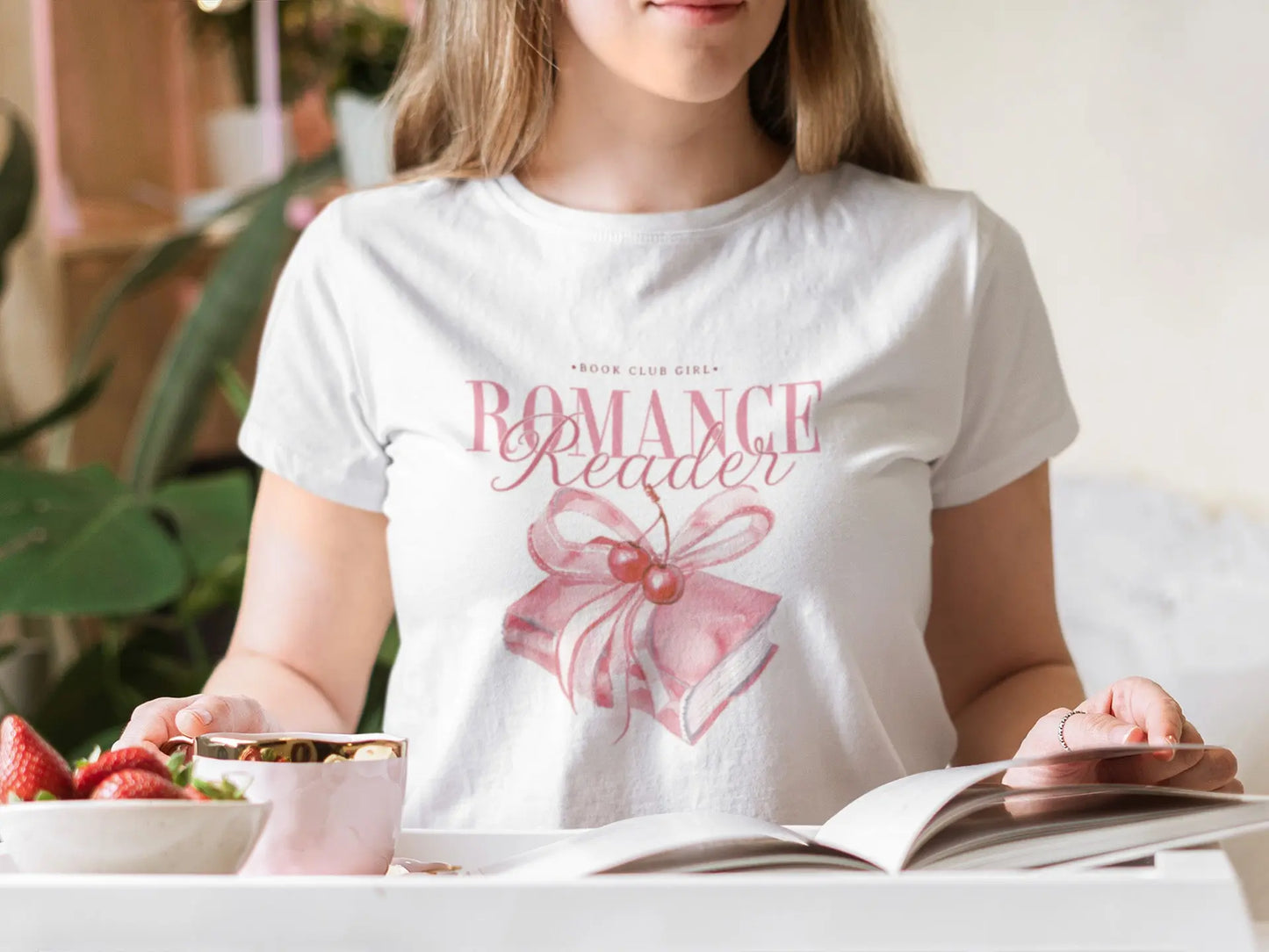 Romance Reader T-Shirt - That Cozy Vibe